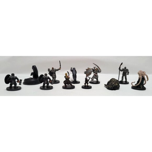 VTG Lot of 11 Wizards 2005 Assorted D&D Dungeons & Dragons Miniatures Figures - Picture 3 of 5